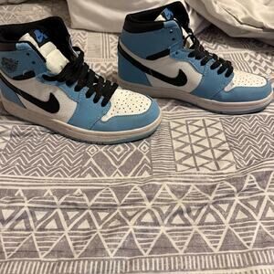 Air Jordan 1 Retro High OG White Black University Blue 555088-134 Women's Sz 7
